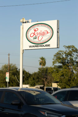 Celebrating 50 Years of Ford Dimension 42